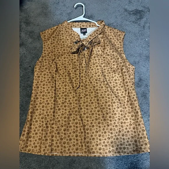 Retrolicious Brown Paw Print Blouse - Picture 2 of 5